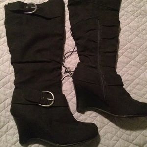 LAST CHANCE Wedge boots