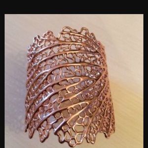 SOLD -- Stella and Dot Laurel Cuff BNIB