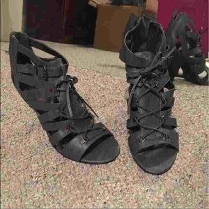 Like new gray Maurice's gladiator heels size 9