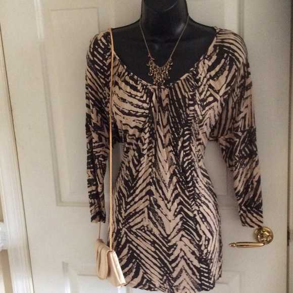 Blouse small but fits more like medium