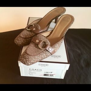Coach Vintage Signature Sheri Primness Heel Shoe