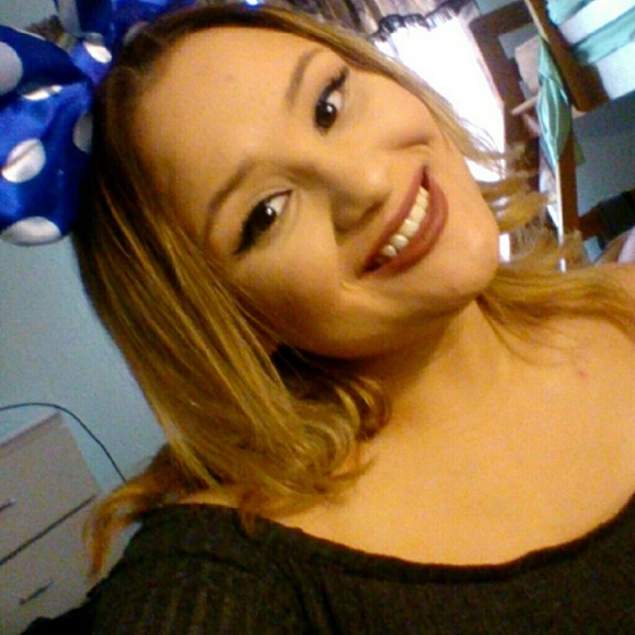 Meet your Posher, Paola