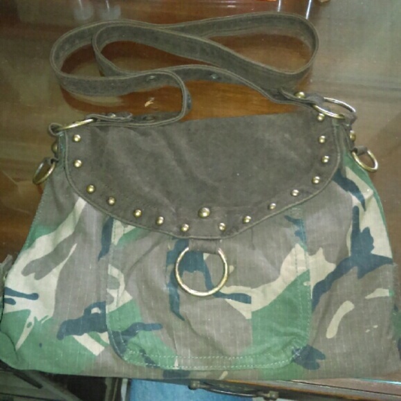 Camo purse - Picture 1 of 1