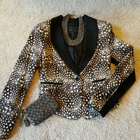 BCBGMaxAzria Jackets & Blazers - BCBG Blazer