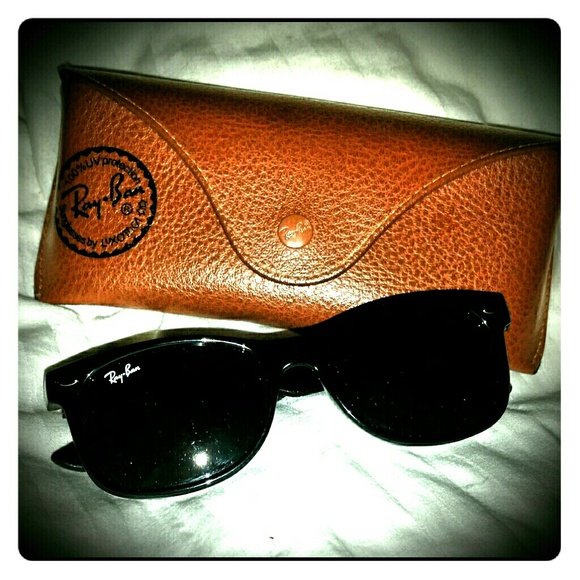 Ray-Ban Black Wayferer Sunglasses **EUC**