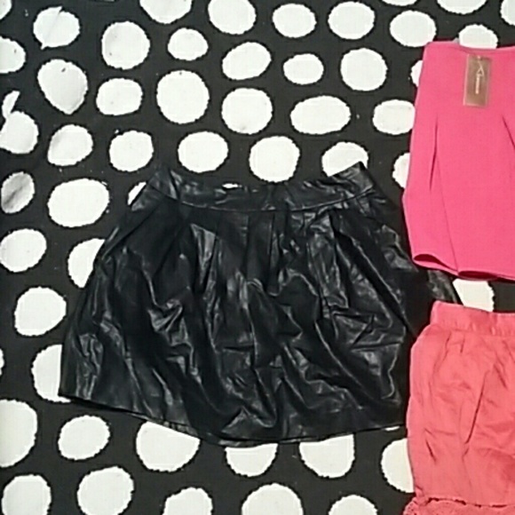 Circle skirts - Picture 3 of 4