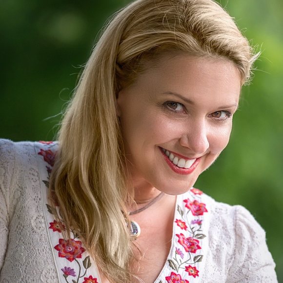 Meet your Posher, Jen - Picture 1 of 1