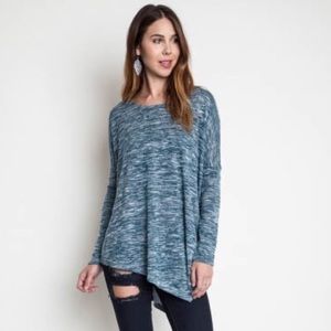 Last Call👍💞Asymmetrical teal knit top 💞🎉🎄