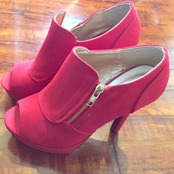 Qupid red boot heels