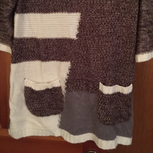 Sweater - Picture 3 of 3