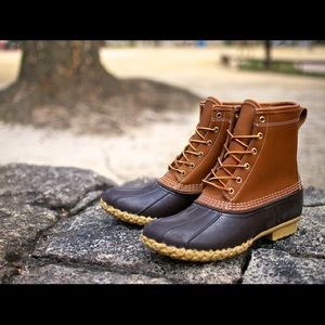 LOOKING FOR L.L BEAN BOOTS SIZE 7