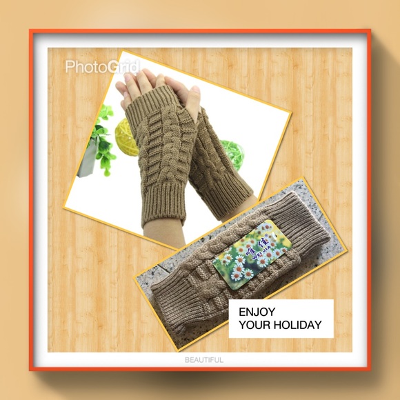 Accessories - Tan winter arm warmer fingerless knit gloves