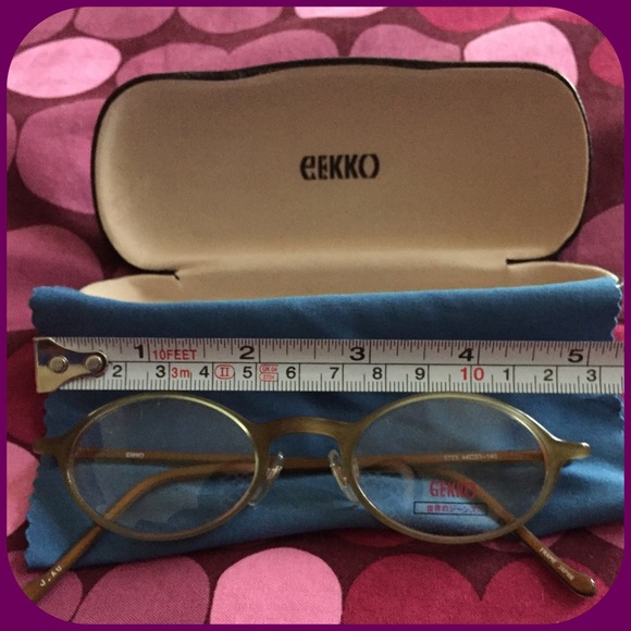 Eyeglass frame - Picture 2 of 3