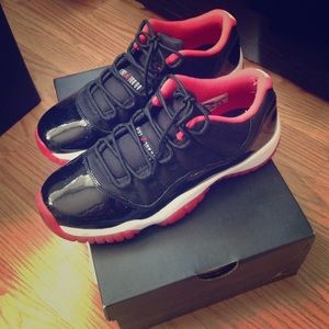 Jordans "bred" low top 11's!
