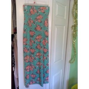 Flowered maxi skirt