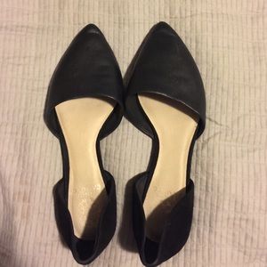 Vince Camuto black flats!