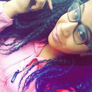 Meet your Posher, Dee