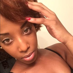 Meet your Posher, Cortney