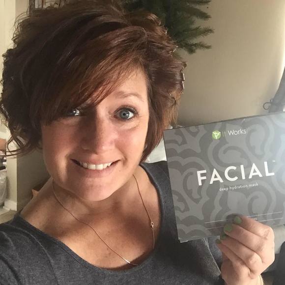 Meet your Posher, Heather - Picture 1 of 1