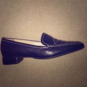 Nine West size 6M leather. Like new