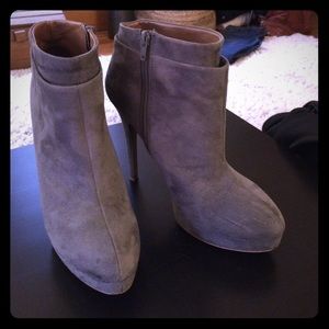 Zara gray tiered ankle boot
