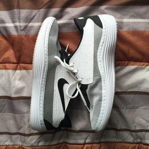 Nike Solarsoft Moccasin