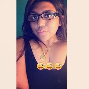 Meet your Posher, Viviana