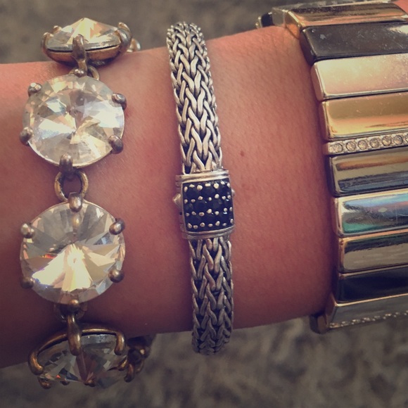 John Hardy Jewelry - John Hardy Black Safire clasp bracelet