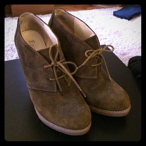 Deep green leather wedge Lacey's bootie