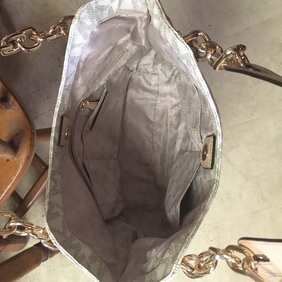 Michael Kors Bag - Picture 2 of 2