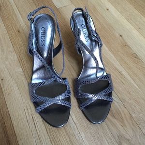 Guess WG Infinity Silver Leather Shoe