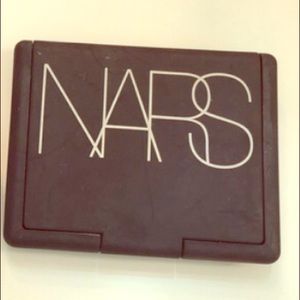 NARS translucent pressed powder