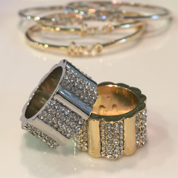 💍Beautiful Statement Ring💍 - Picture 2 of 3