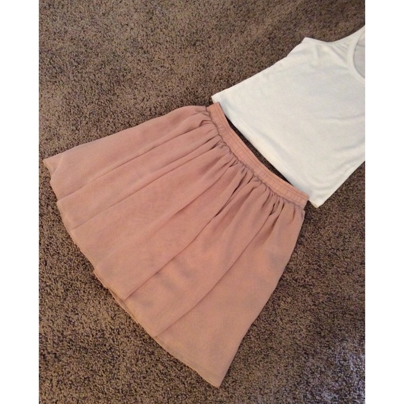 🚫🚫 AA Chiffon Shirred Waist Skirt - Picture 4 of 4