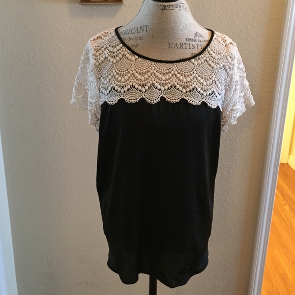 Black and white lace silk shirt