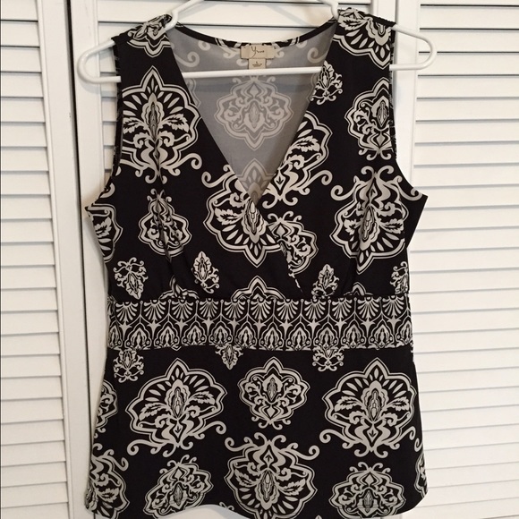 Black and white damask print sleeveless top - Picture 1 of 2