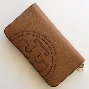 New Tory Burch All-T Zip Continental Wallet Bark