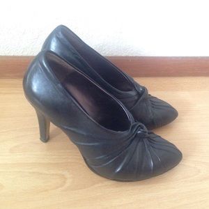 Nine West Black Pumps