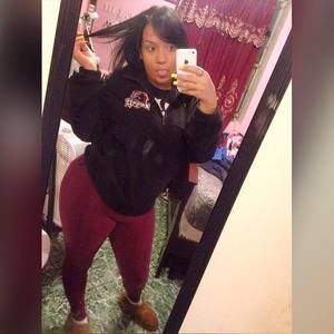 Meet your Posher, Stephanie