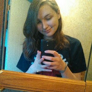 Meet your Posher, Katelyn