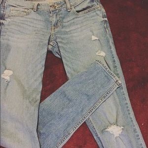 light wash hollister jeans