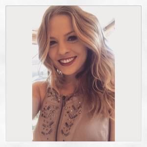 Meet your Posher, Kelly