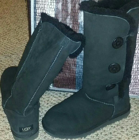 UGGS