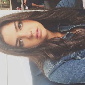 Meet your Posher, Brooke