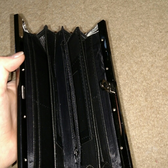 Wallet - Picture 3 of 3