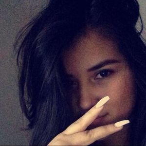 Meet your Posher, Santaly