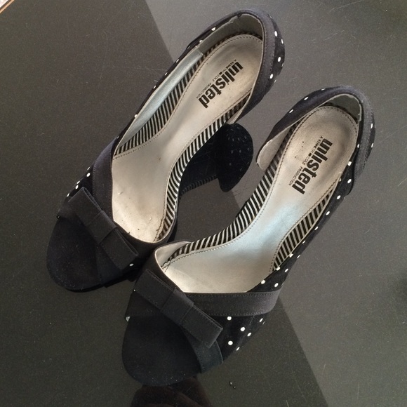 Unlisted Pin Up style heels