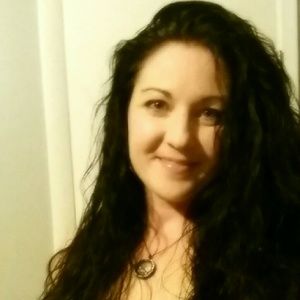 Meet your Posher, Farrah