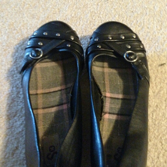 Black flats