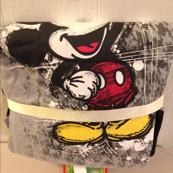 DISNEY Adult Pajama for Men NEW - Picture 2 of 2